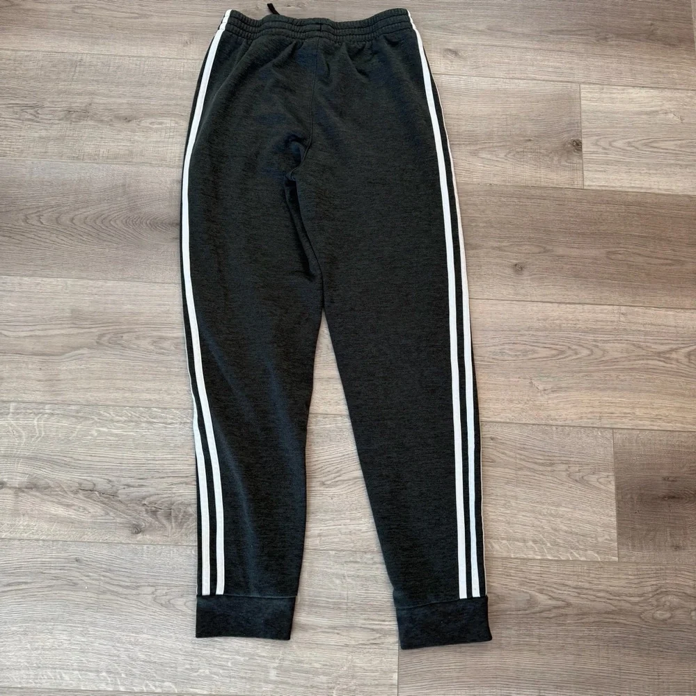 3/27$ Adidas Kids Charcoal Joggers with White Stripes size Large - Picture 2 of 7